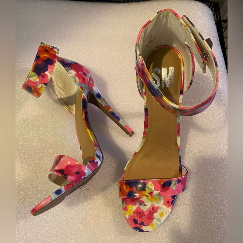 New Floral sandals... By S M🌷With tags🌷